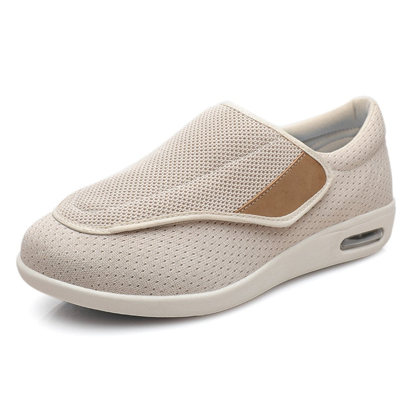 Men's Breathable Mesh Extra-Wide Trainers | Comfortable Adjustable Straps for All-Day Wear 3