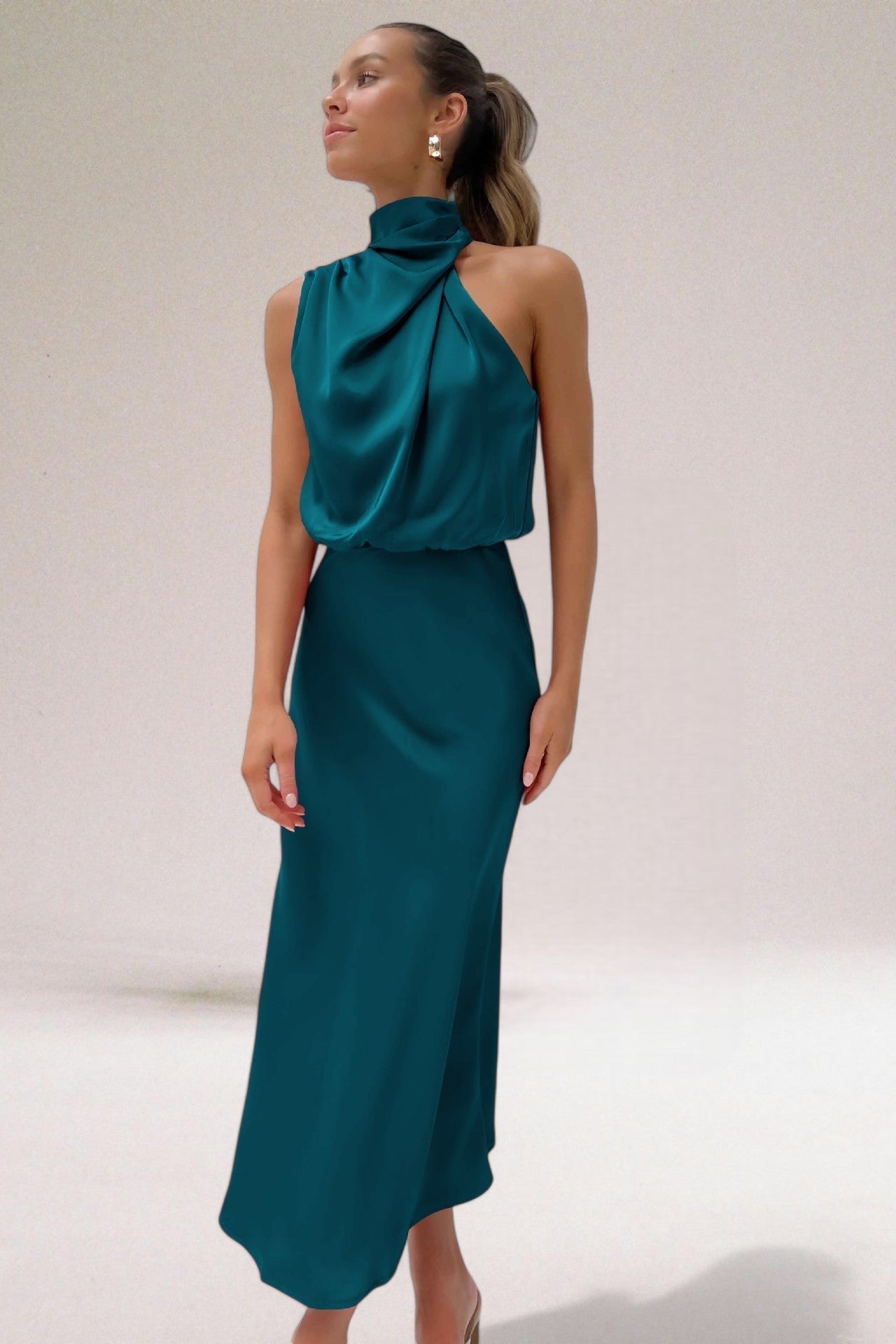 Women's Flowing Chiffon Maxi Dress | Elegant Halter Neck Summer Gown 1