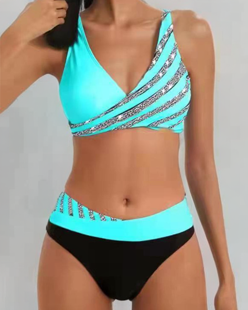 Women's Stretch Printed Bikini Set | Flattering Vibrant Summer Swimwear 0