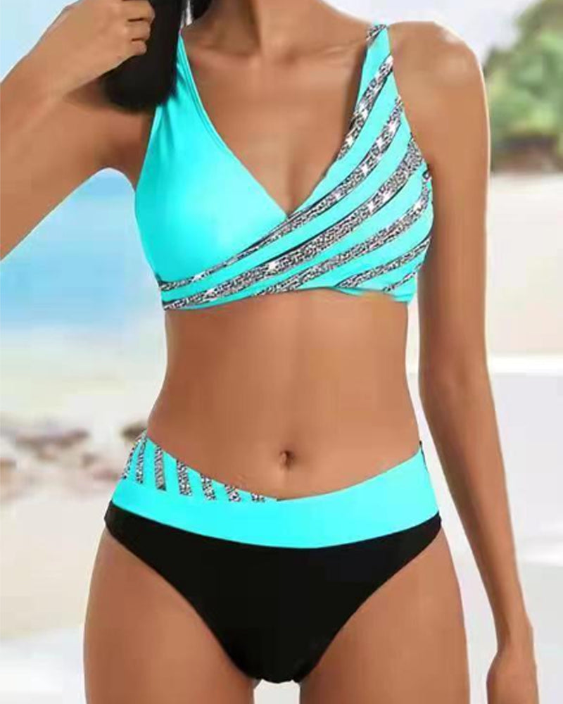 Women's Stretch Printed Bikini Set | Flattering Vibrant Summer Swimwear 1