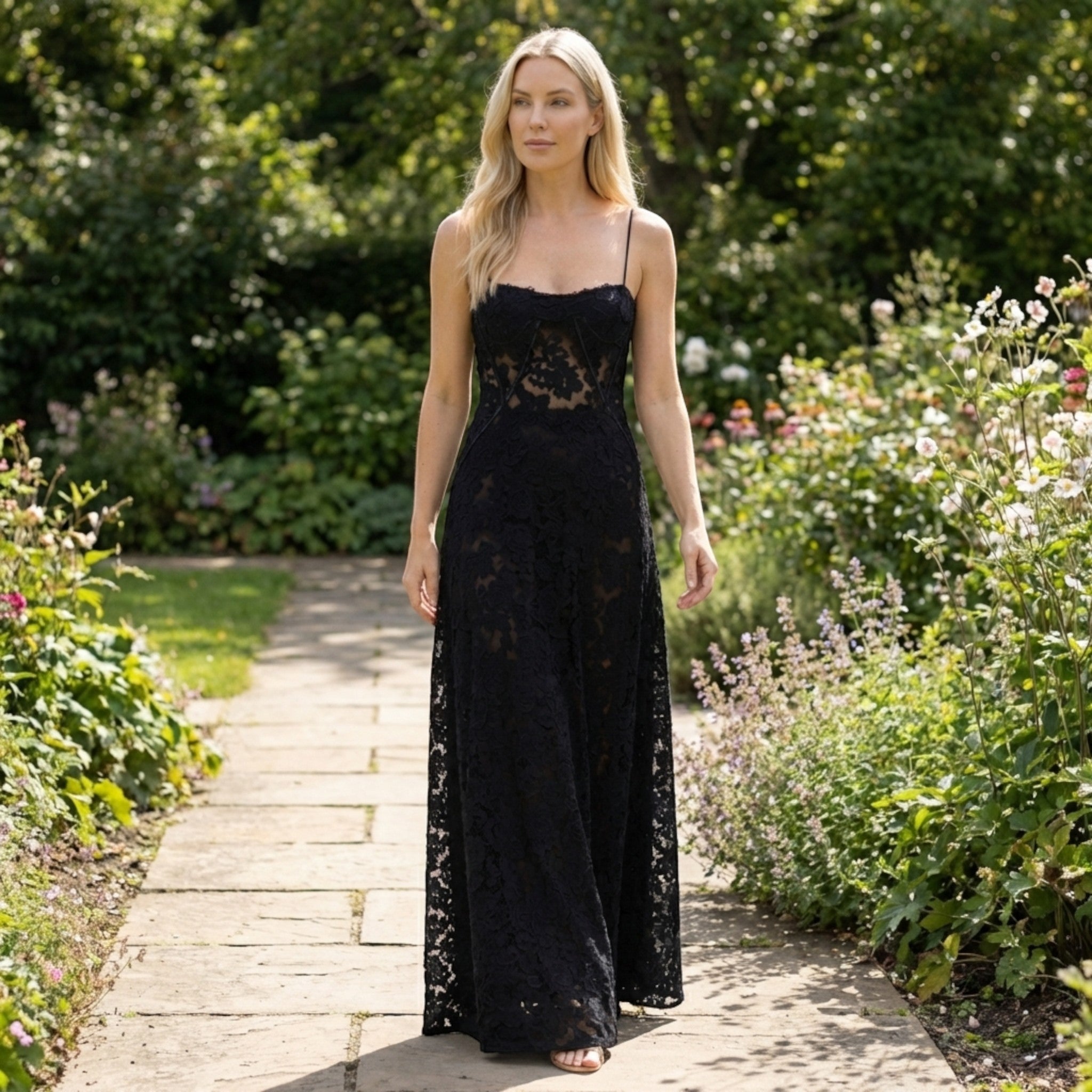 Robe Maxi Élégante Blanche à Bretelles pour Femme | Robe de Soirée Sophistiquée