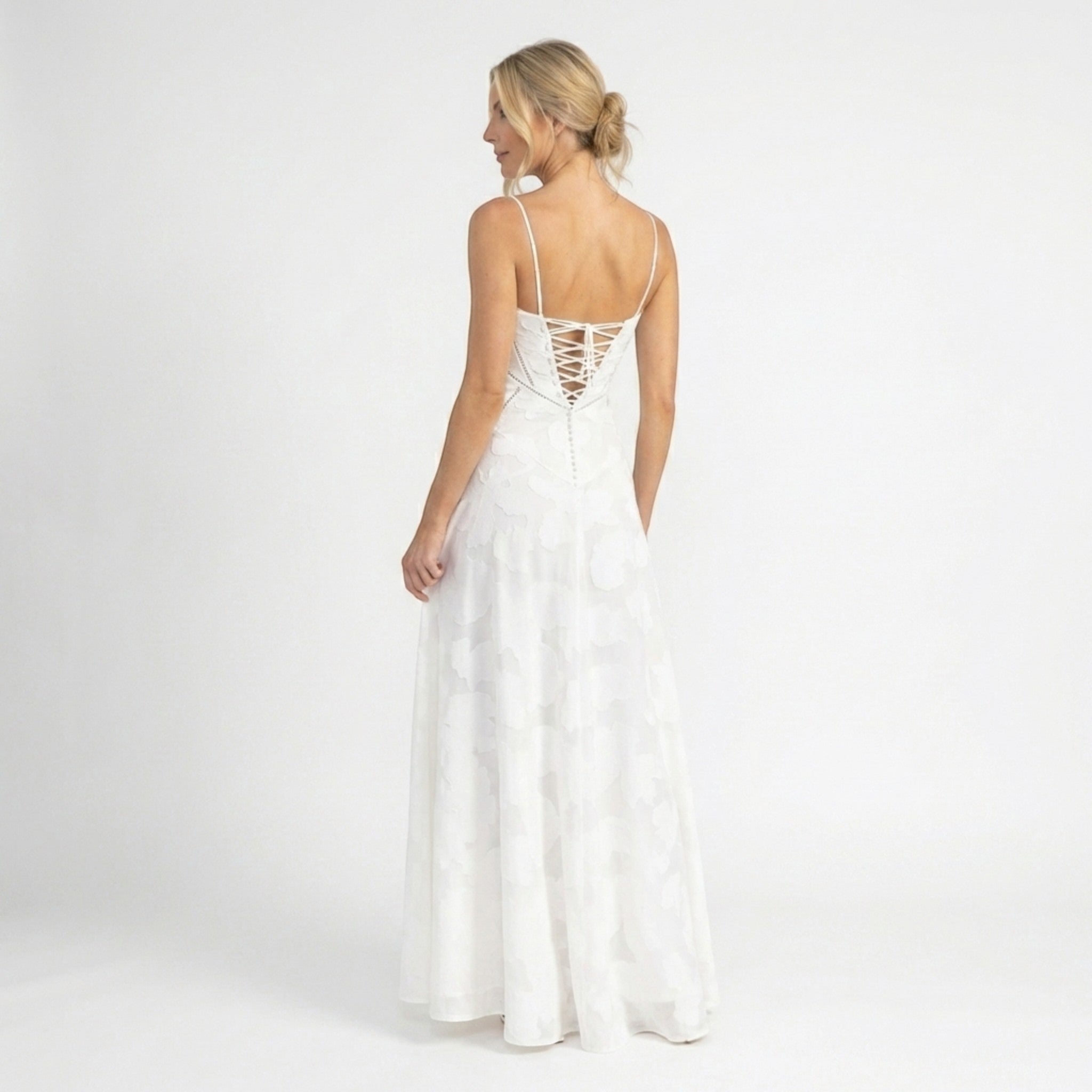 Robe Maxi Élégante Blanche à Bretelles pour Femme | Robe de Soirée Sophistiquée