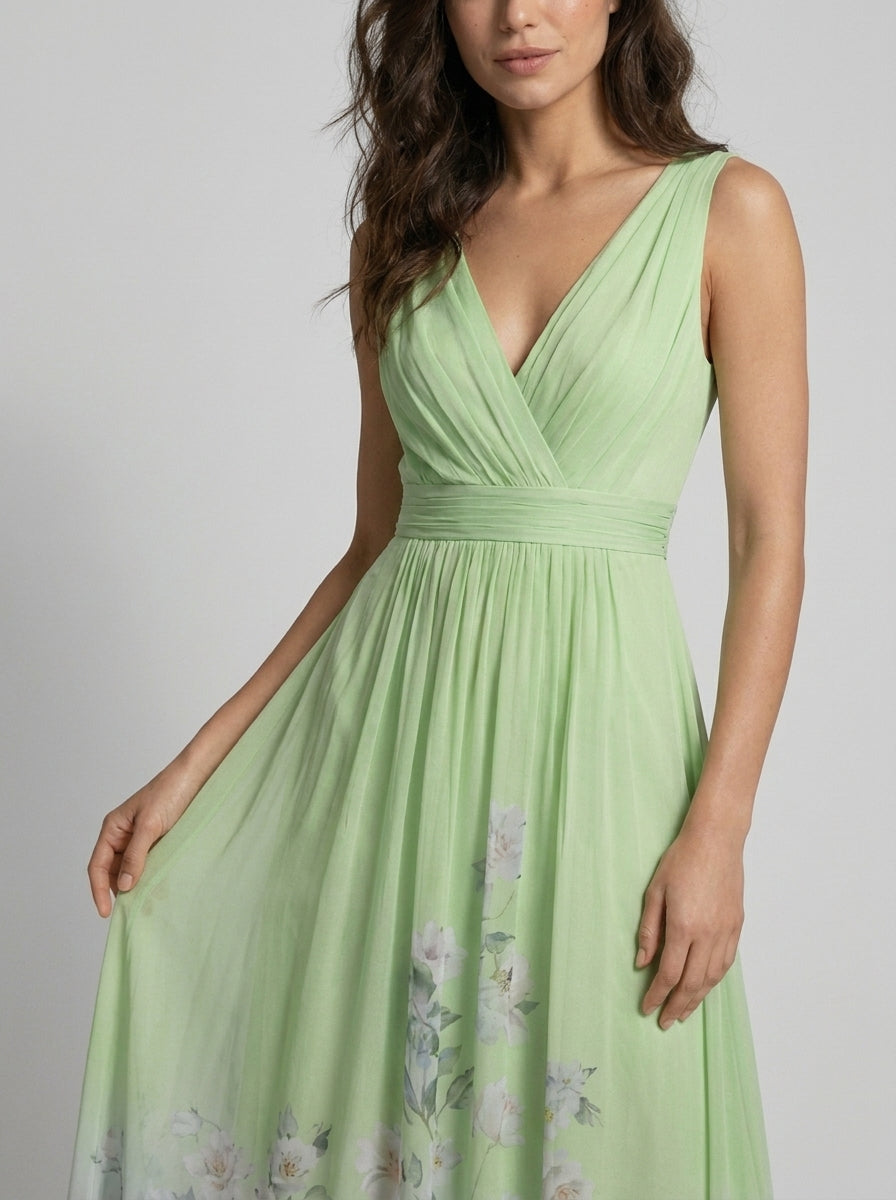 Robe d'été légère et élégante pour femme | Tenue maxi blanche aérienne et flatteuse