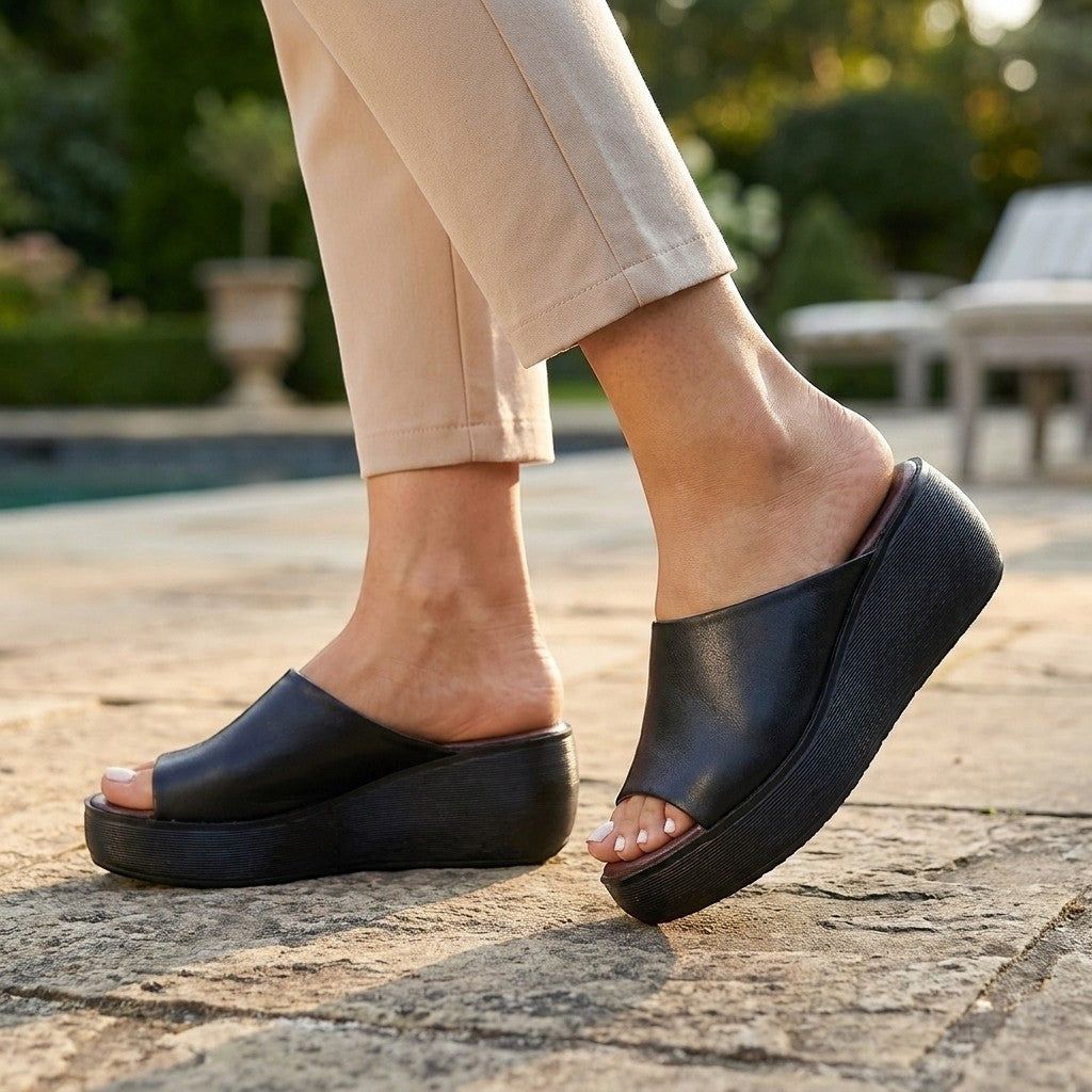 Women's Minimalist Leather Sandals | Stylish Comfortable Open Toe Slip-On Shoes