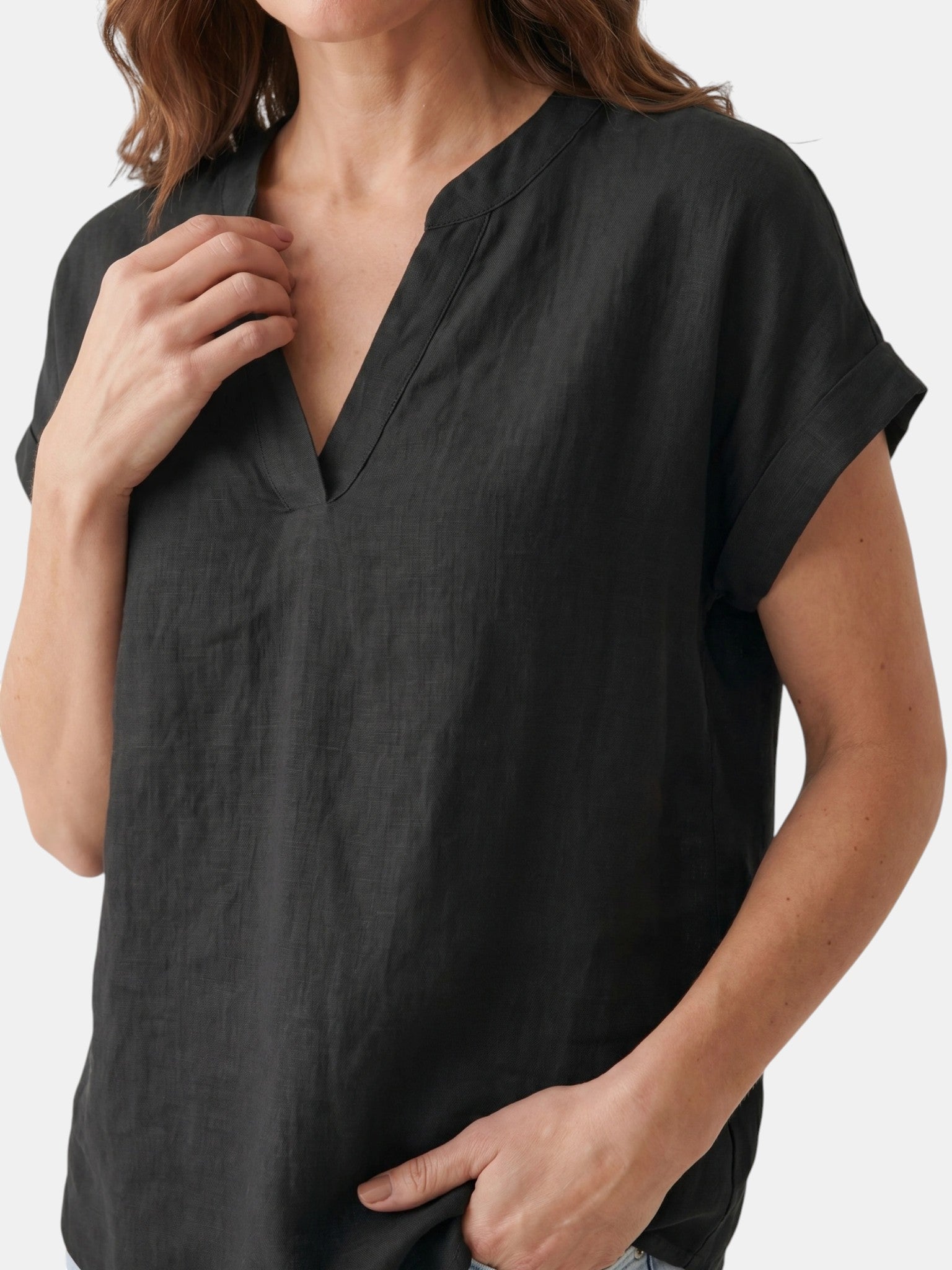 Blusa bianca da donna in tessuto morbido | Top estivo a scollo a V e vestibilità comoda