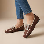 Elianthe | Mocassins à enfiler pour femmes avec détail bijou et bout carré