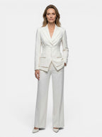 Sophia | Costume blanc élégant pour femmes avec blazer ajusté et pantalon à jambes larges