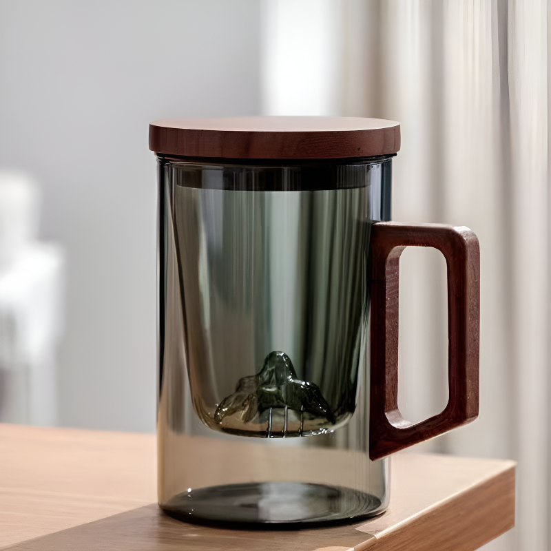 Tasse à thé en verre avec infuseur
