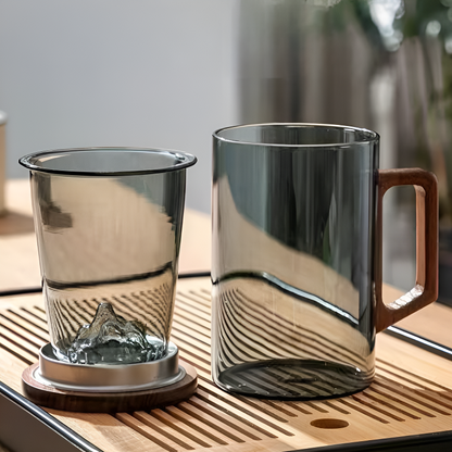 Tasse à thé en verre avec infuseur