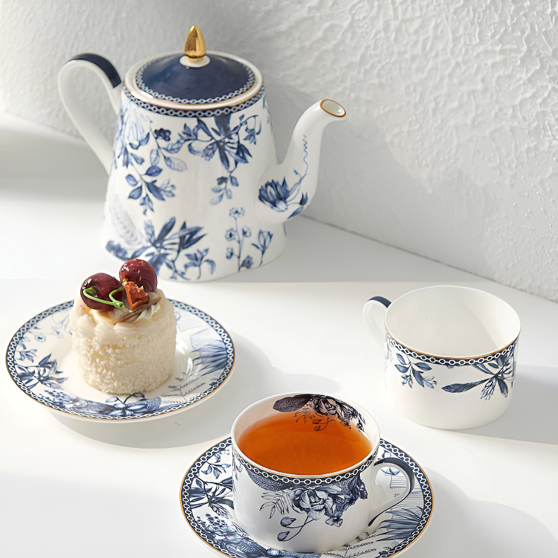 Théière chic anglaise en verre avec infuseur