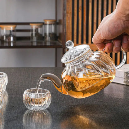 Théière en verre soufflé – L’art vivant du thé