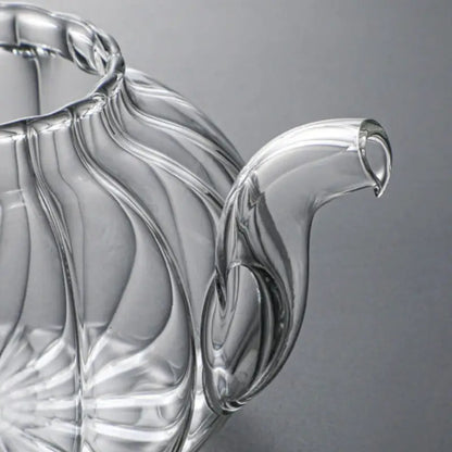 Théière en verre soufflé – L’art vivant du thé