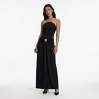 Vestido largo elegante de mujer con cuello halter | Vestido de invitada para boda de verano sin espalda