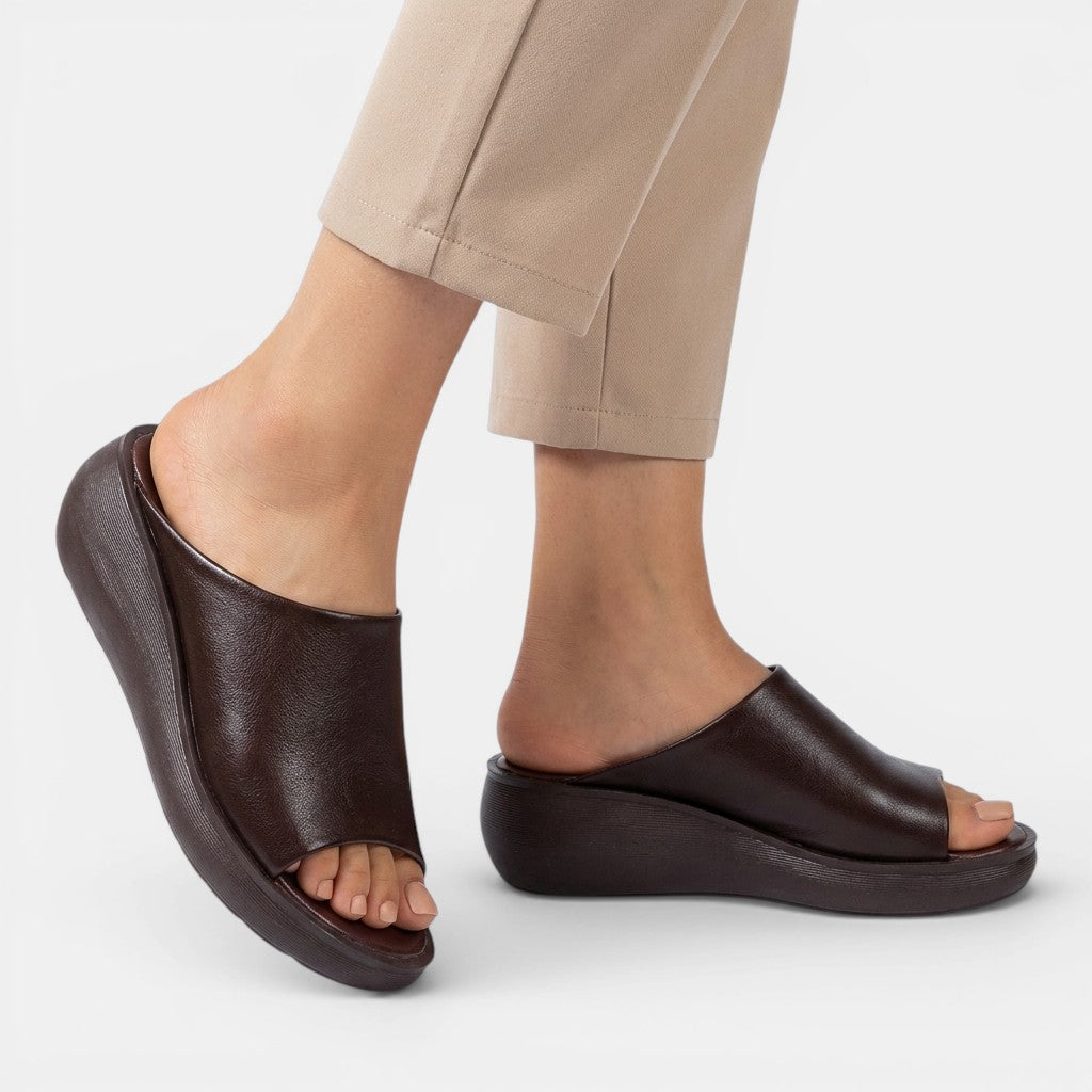 Women's Minimalist Leather Sandals | Stylish Comfortable Open Toe Slip-On Shoes