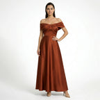 Vestido largo de satén para mujer | Elegante vestido de invitada de boda con hombros descubiertos
