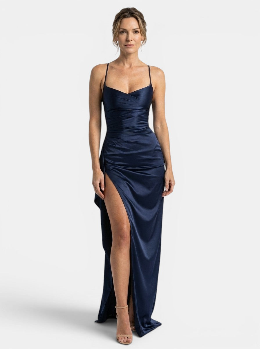 Abito lungo da donna in raso | Vestito da sera con spacco alto e arricciature