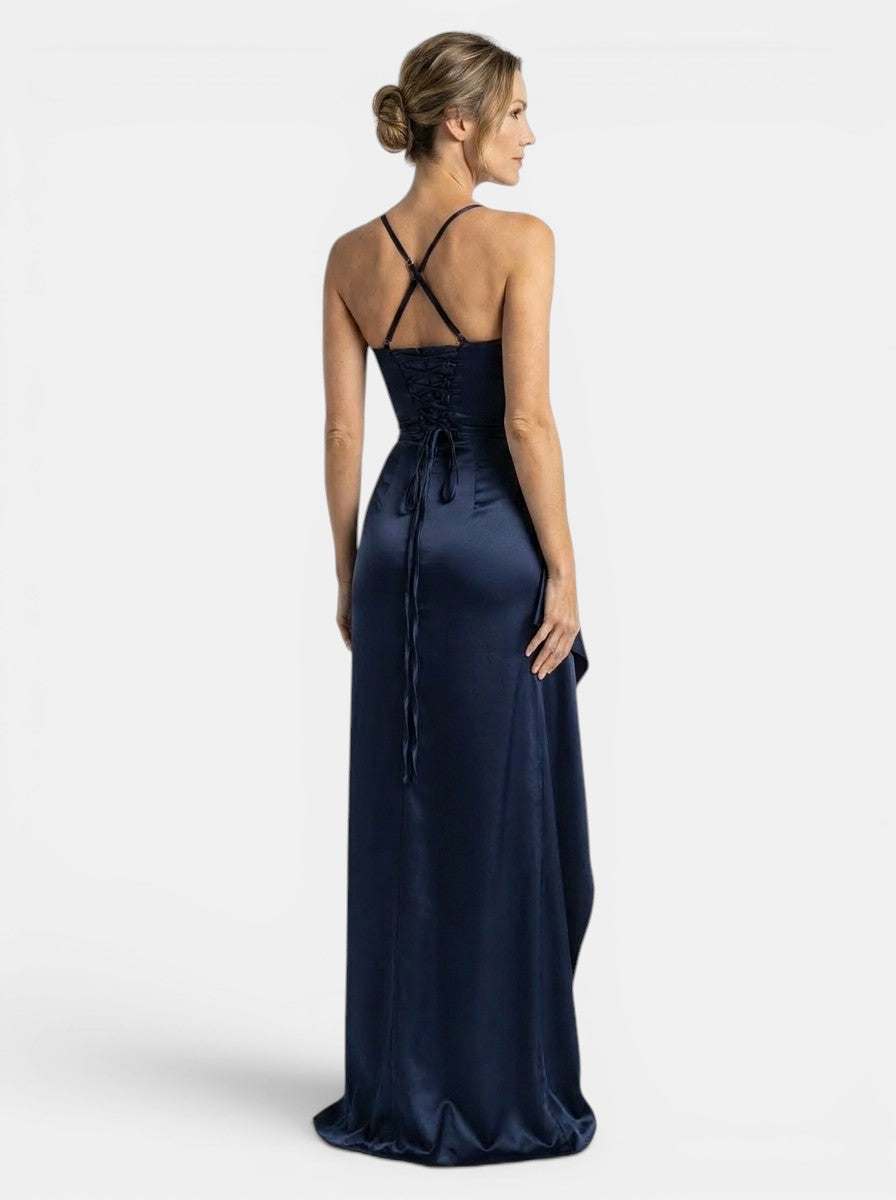 Abito lungo da donna in raso | Vestito da sera con spacco alto e arricciature