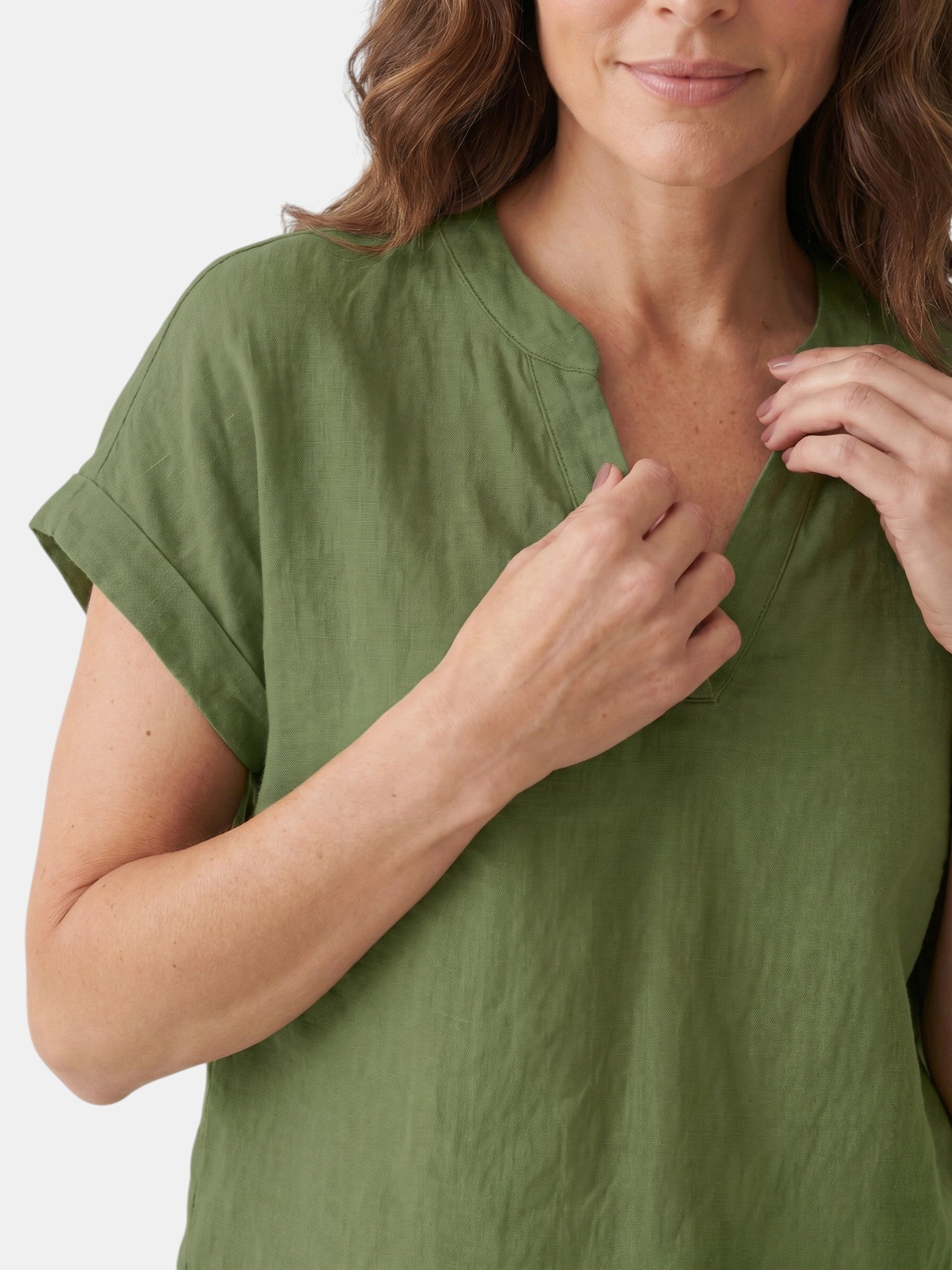Blusa bianca da donna in tessuto morbido | Top estivo a scollo a V e vestibilità comoda